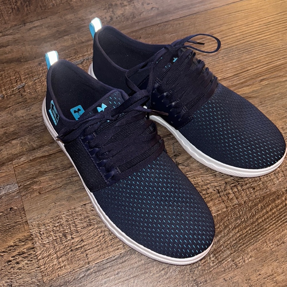 Under Armour Charged women’s sz 8.5